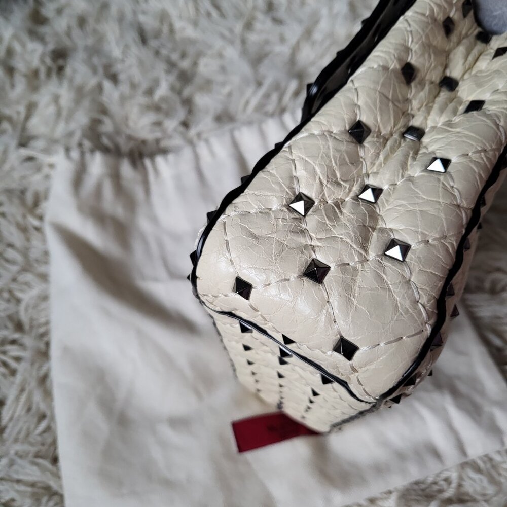 Valentino Rock-stud Matelasse Leather Quilted Shoulder bag - Picture 8 of 10